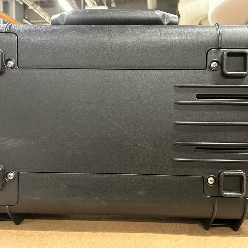 Pelican Air 1535 Rugged Black Camera Case - Picture 4 of 14